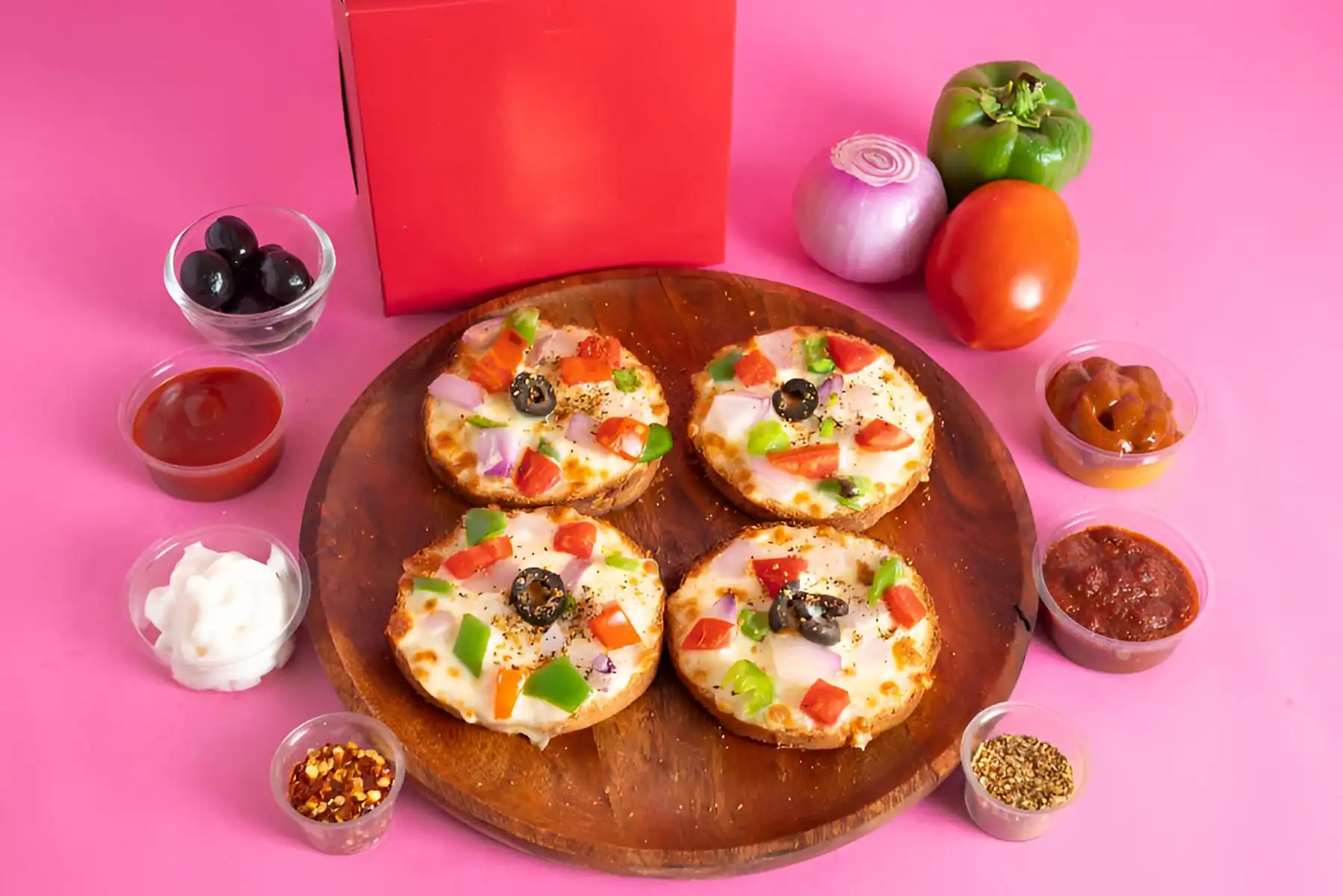 Exotic Veggie Loaded Garlic Bread (4pcs)
