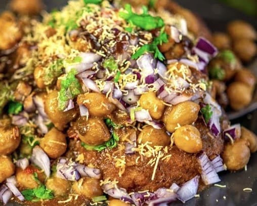 Aloo Tikki Chole Chaat