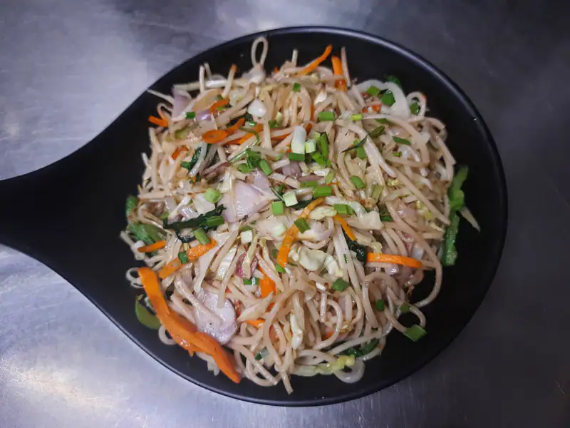 Veg Hakka Noodle