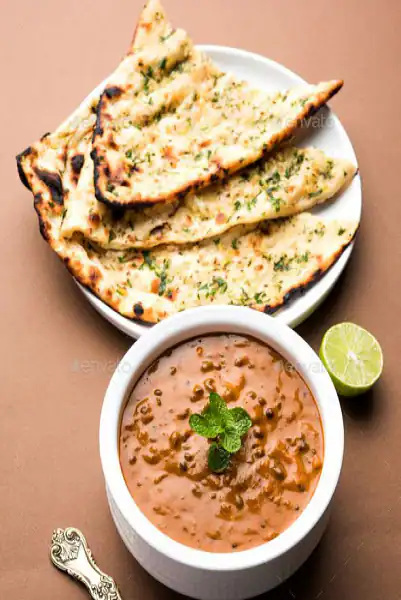 Combo-dal Makhni + 1 Butter Naan
