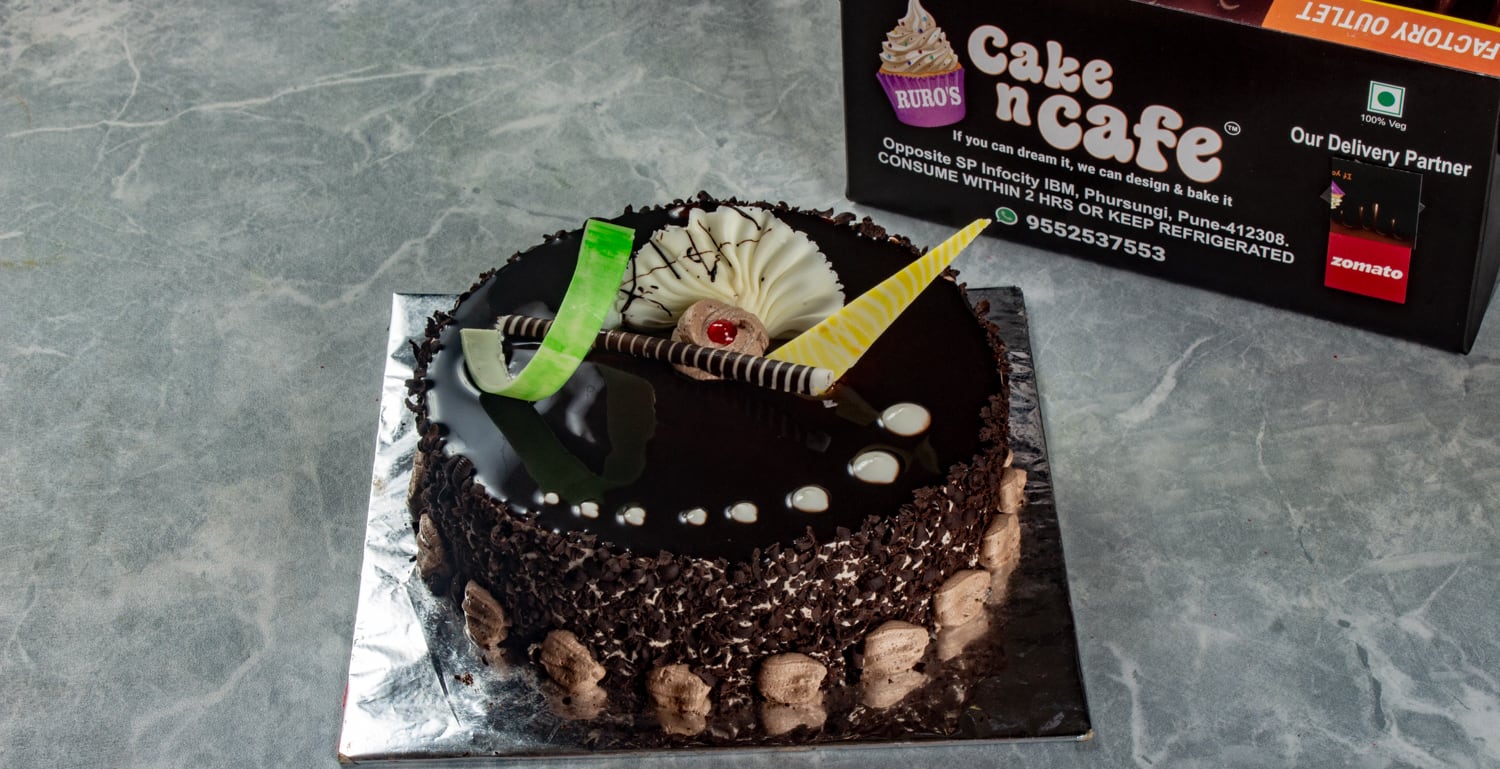 Designer Birthday Cake for Boss . . . DM to book your designer cake order  Check us out on Zomato Swiggy to enjoy wide range of eggless… | Instagram