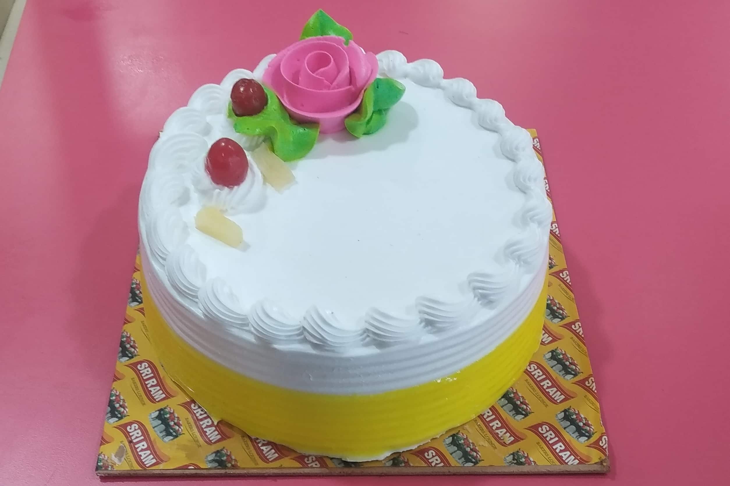 Birthday Cake prepared at home to celebrate Birthday of Revered Saint  Dr.Gurmeet Ram Rahim Singh Ji Insan on 15 August … | Birthday celebration,  Cake, Birthday cake