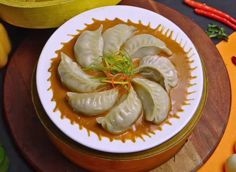 Chicken Gravy Momos