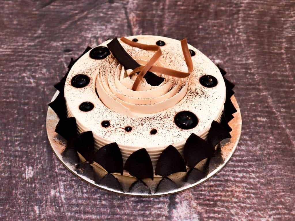 Home Cakes - (Customise Cake shop & Cakes Classes By Babita) - Cake Shop in  East