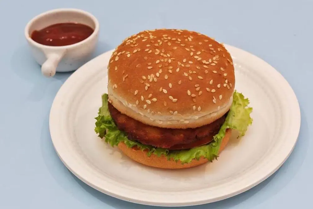 Classic Veggie Burger [Serves 1]