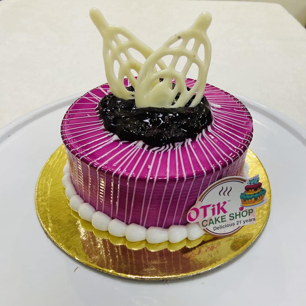 OTIK Cake Shop - The new trend- Pinata Cakes ! Book your... | Facebook