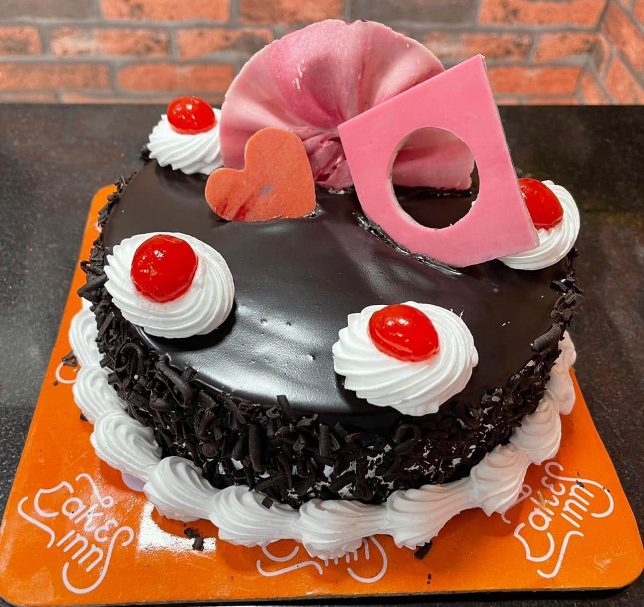 2 KG Cakes: Order & Send Two Kg Birthday Cakes Online at Best Price India |  IGP.com