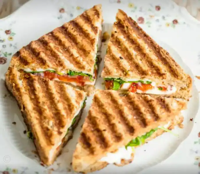 Cheese And Corn Sandwich