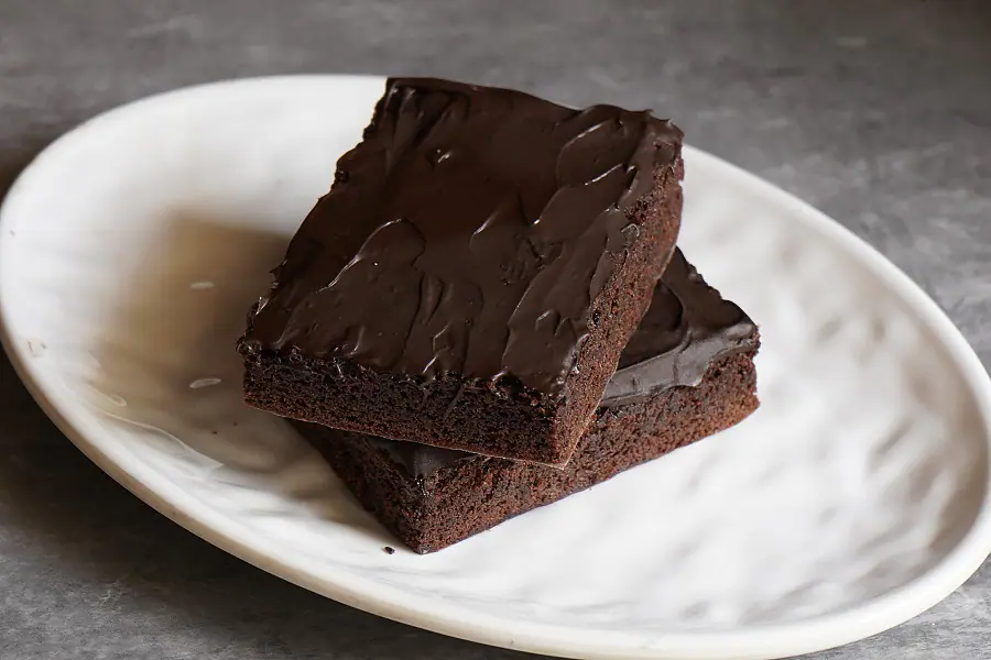Eggless Dark Overlad Brownie [1 Piece]
