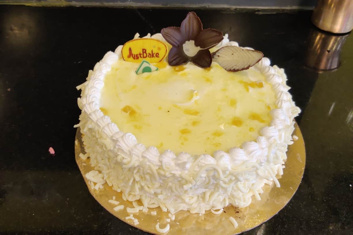 Fresh Pineapple Upside-Down Cake Recipe | Epicurious