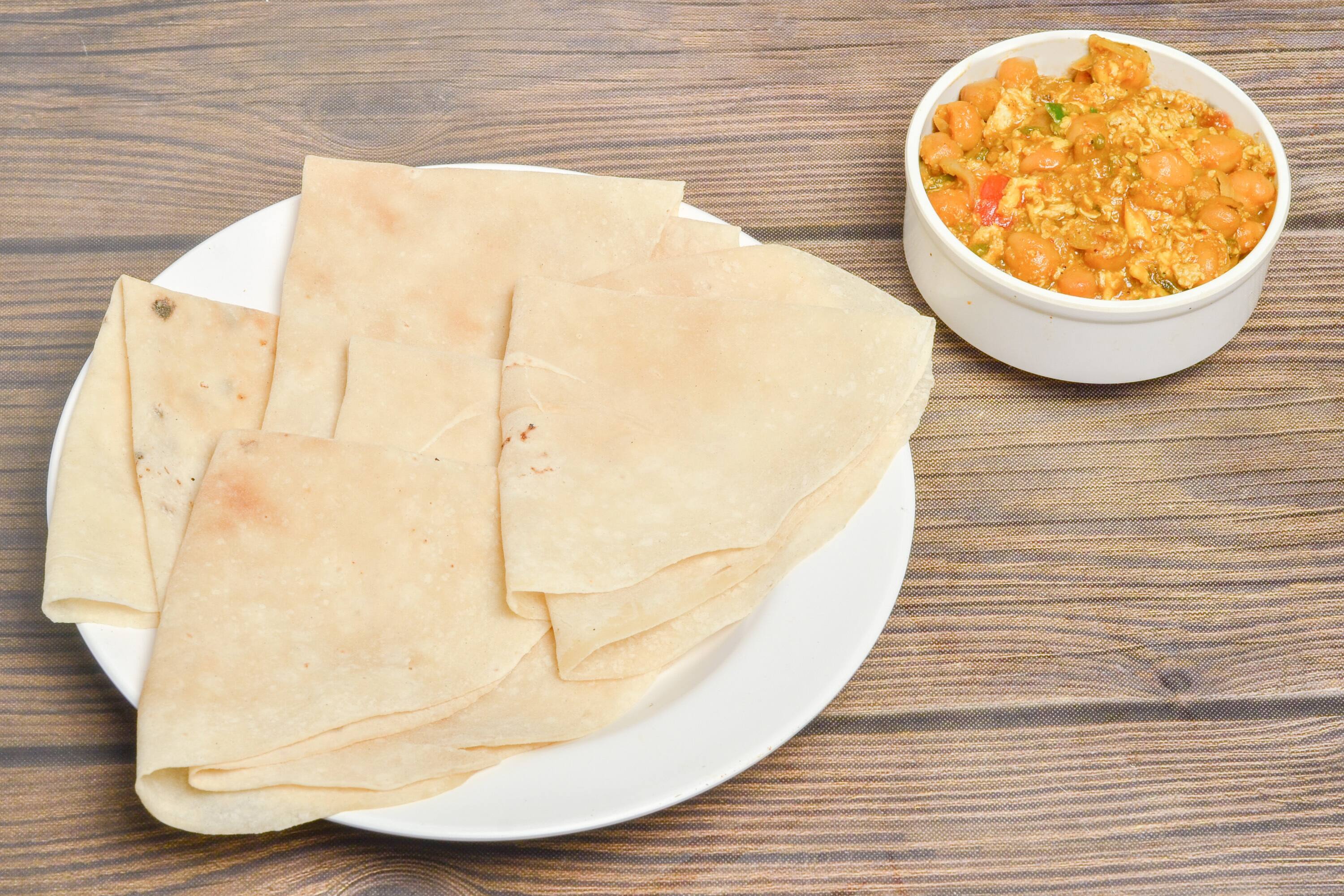 Egg Chana With Rumali Roti 5 Combo