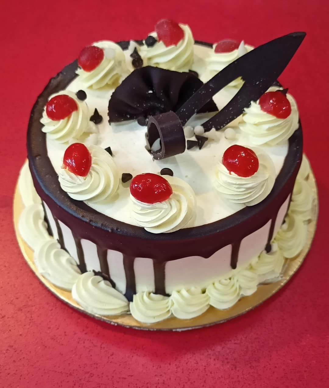 SWISS BLACK FOREST CAKE |