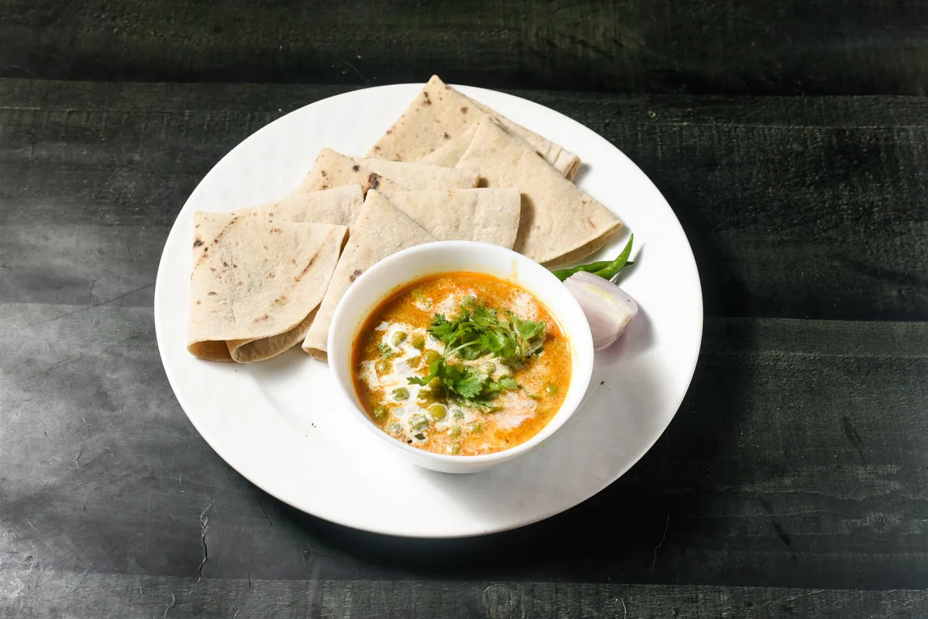 Green Matar Masala With 5 Hath Roti Combo