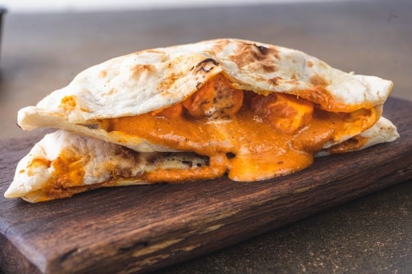 Delhi Paneer Makhani Naan TurnOver (2 Pockets)