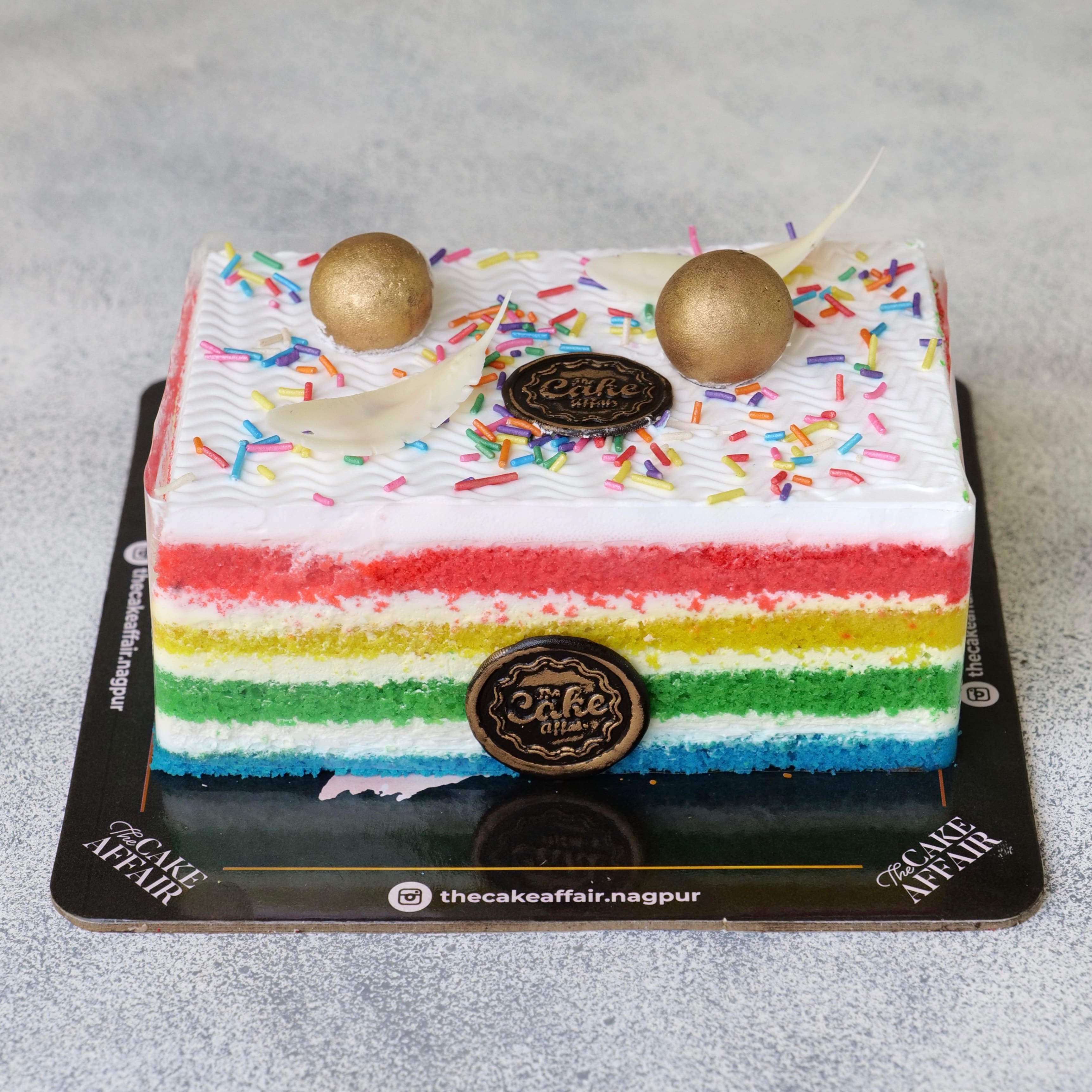 Peppy Rose N Cake Affair - 500 Gram, केक कॉम्बो गिफ्ट - Gift N Treat,  Gurugram | ID: 2851251797973