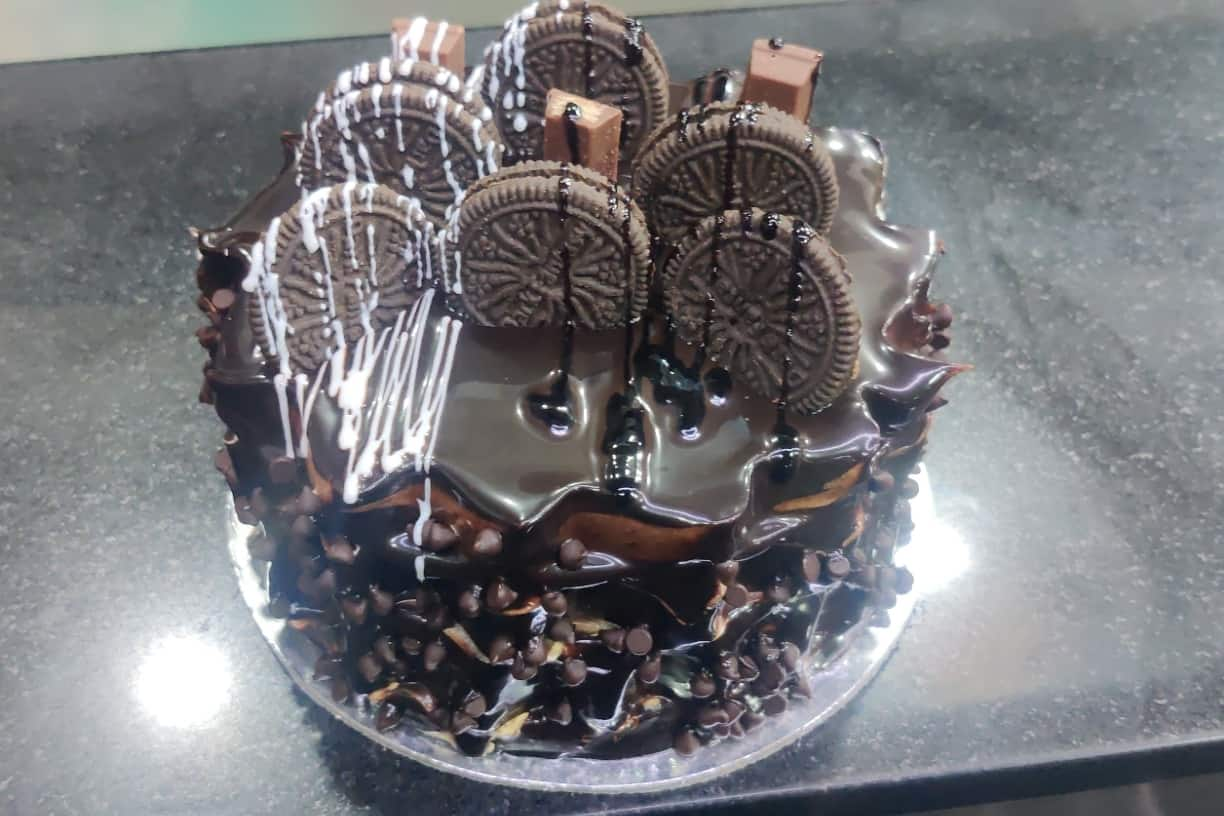 Choco Oreo Cake [600 Grams]