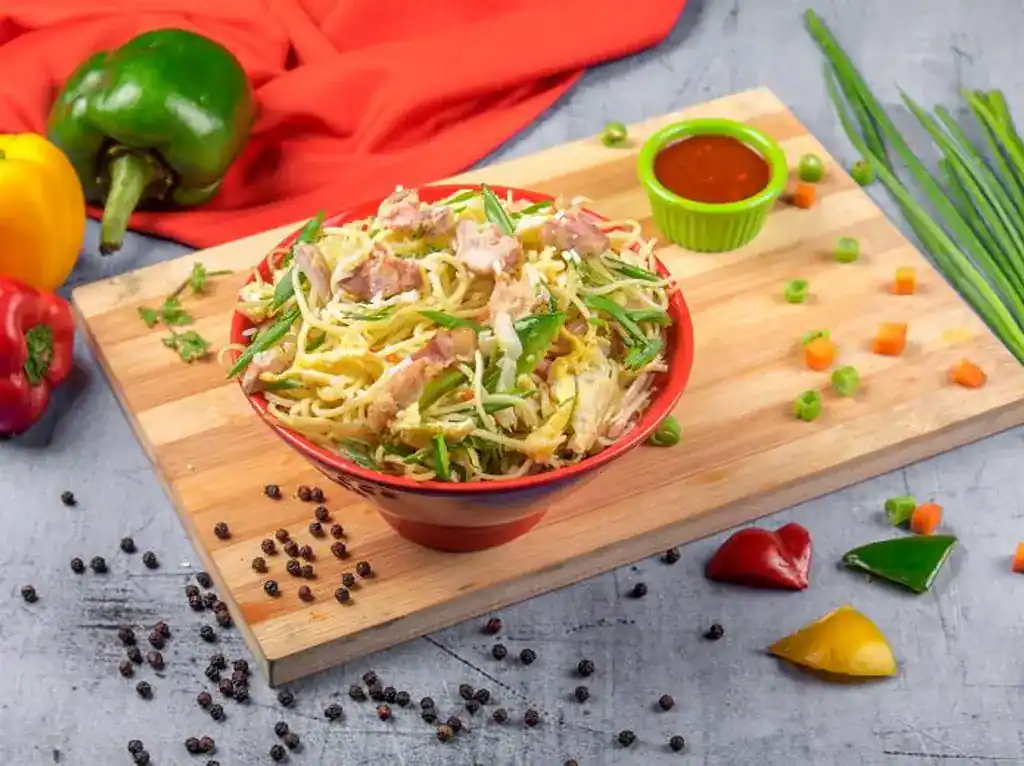 Veg Hakka Noodles