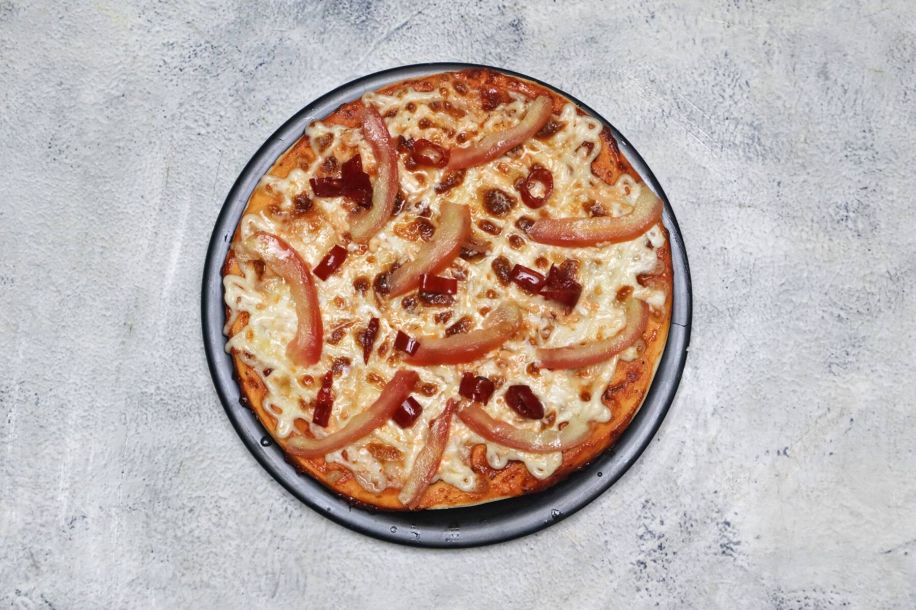 Tomato Pizza