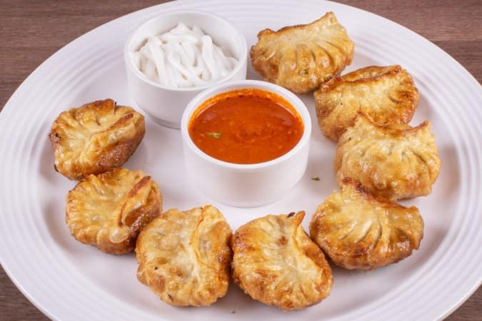 Fried Momo (8 Pcs)