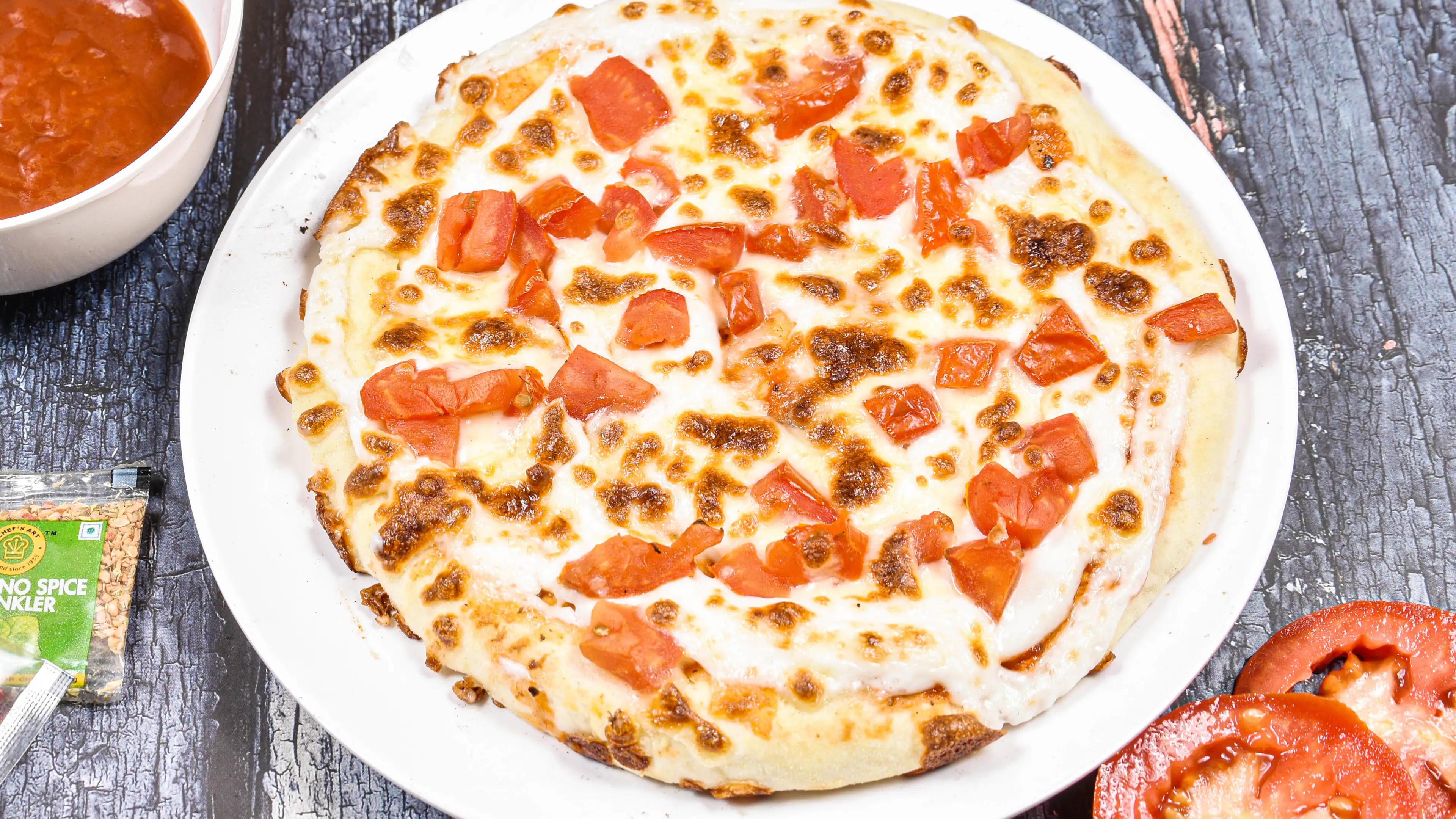 Cheese And Tomato Pizza