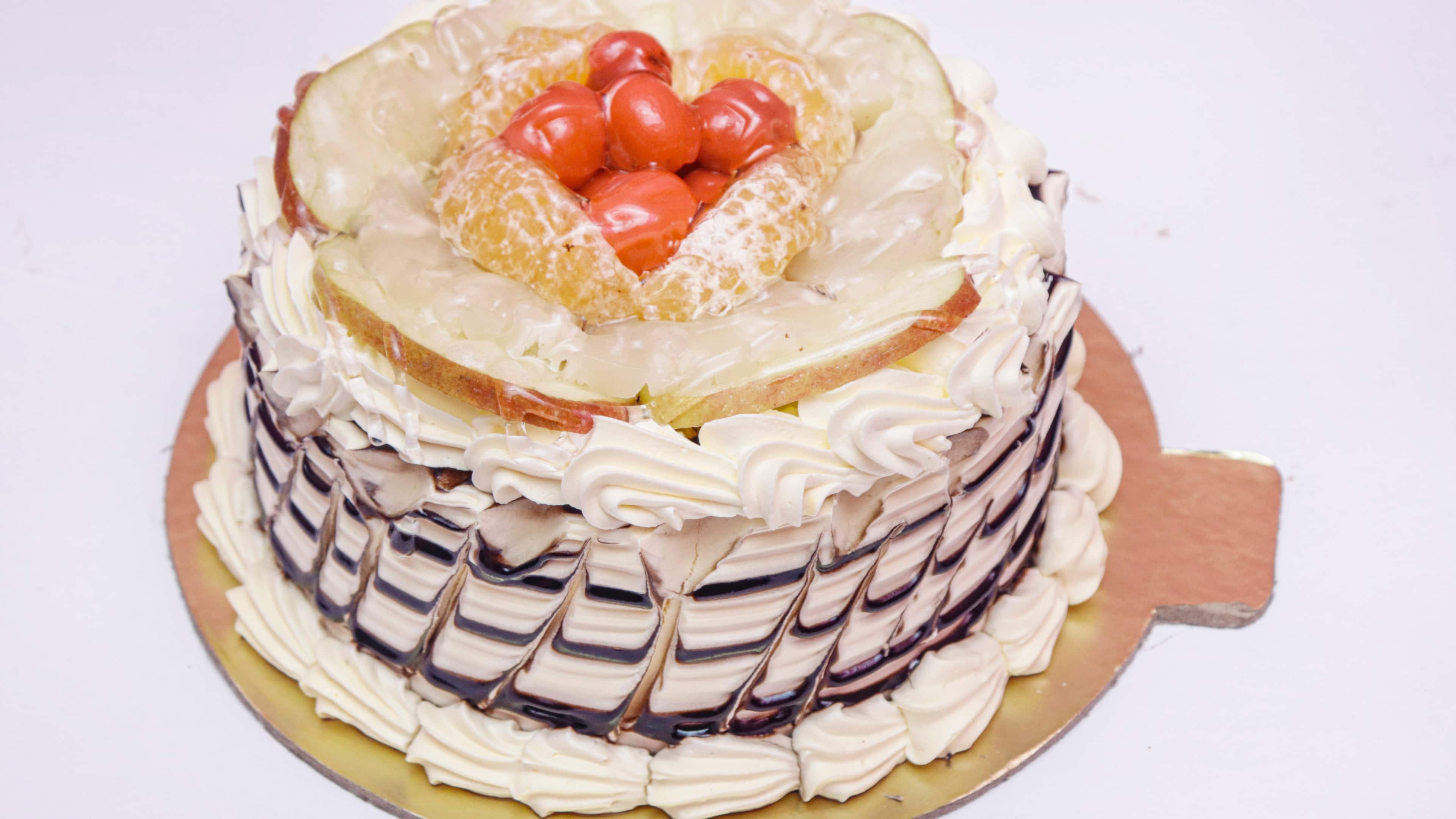 Online Butterscotch Delight Cake | Birthday Cake Delivery - Onlinecake.in |  Birthday cake delivery, Cake, Cake delivery
