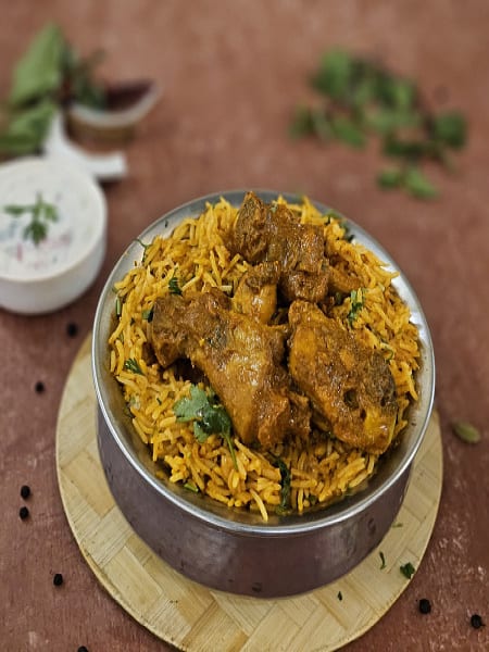 Kombadi Bhat (Chicken )