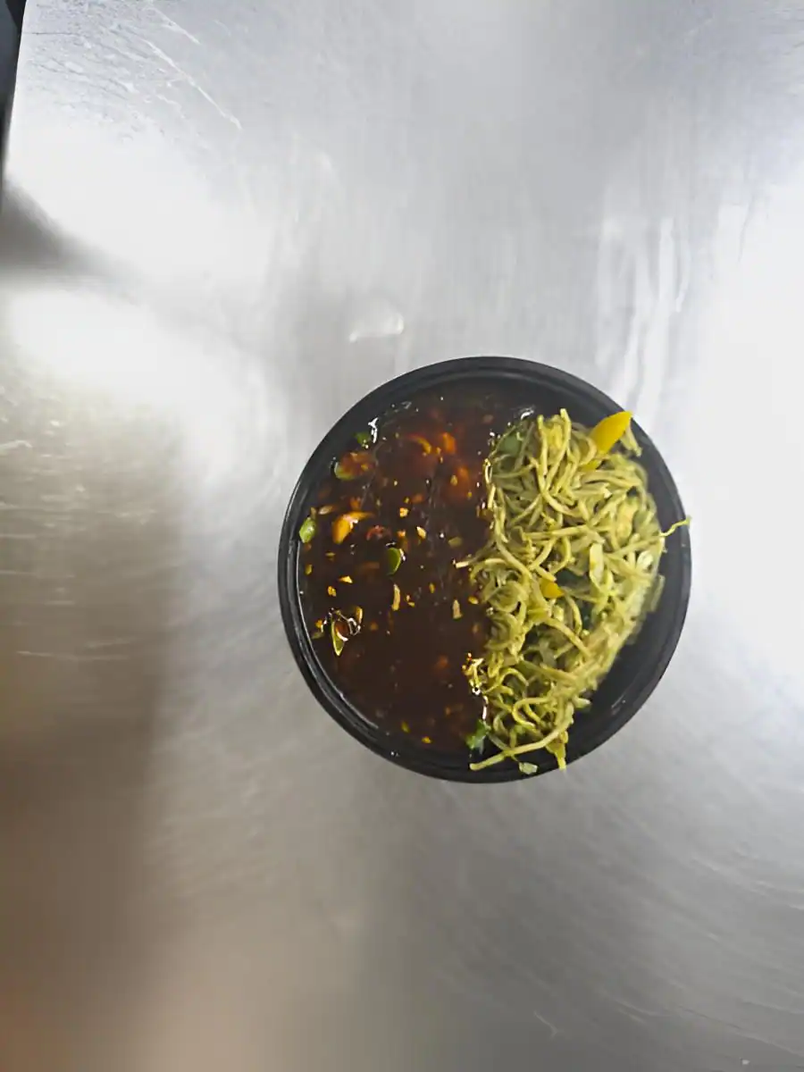 Chicken Chilli Basil Noodles With Hakka Sauce