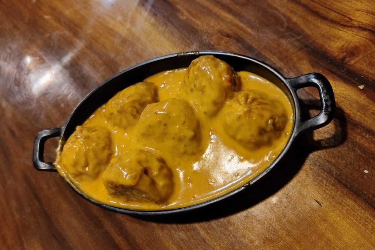 Paneer Gravy Momos