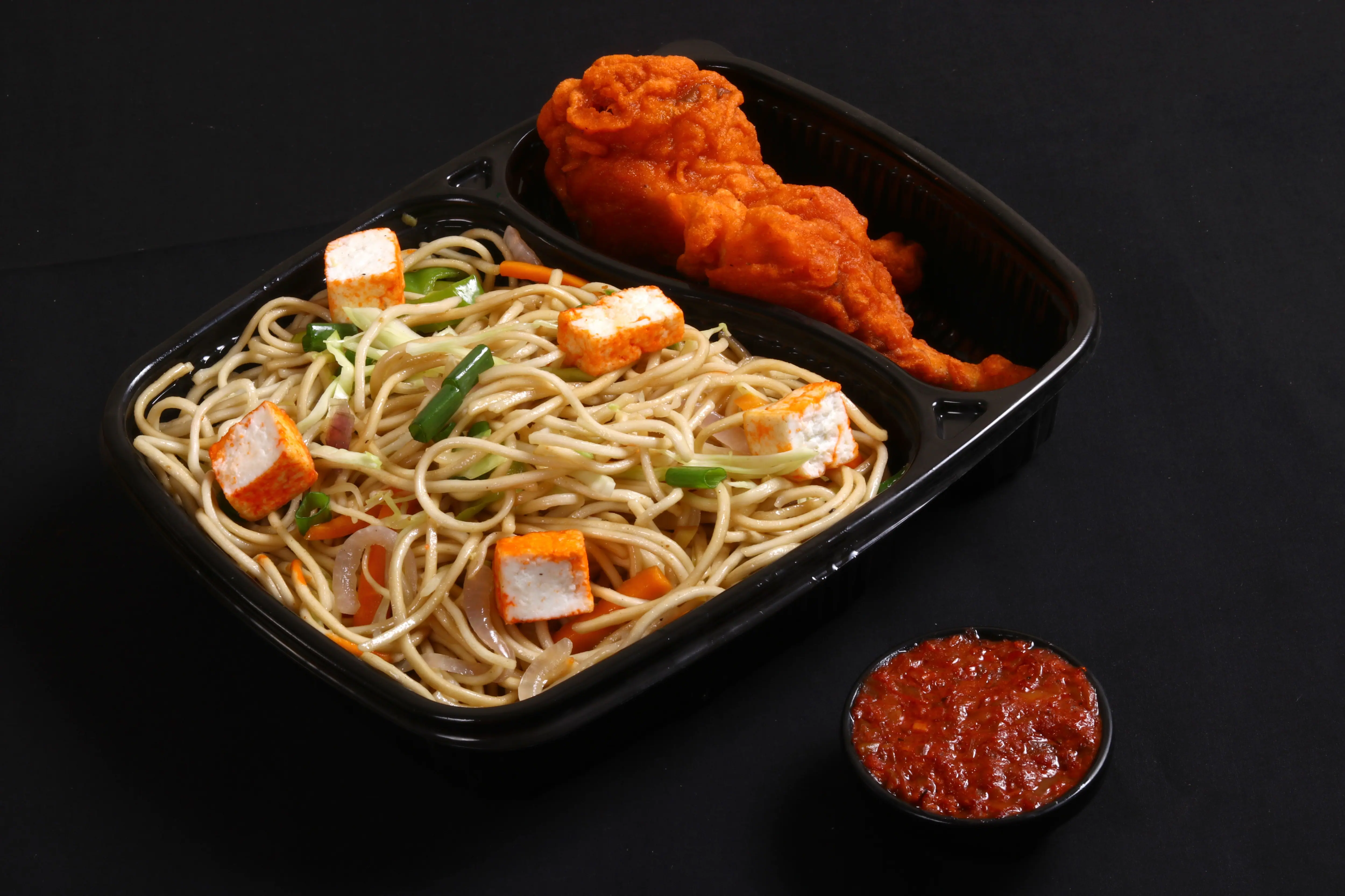 Paneer Hakka Noodles With Chicken Lollipop [2 Pieces]