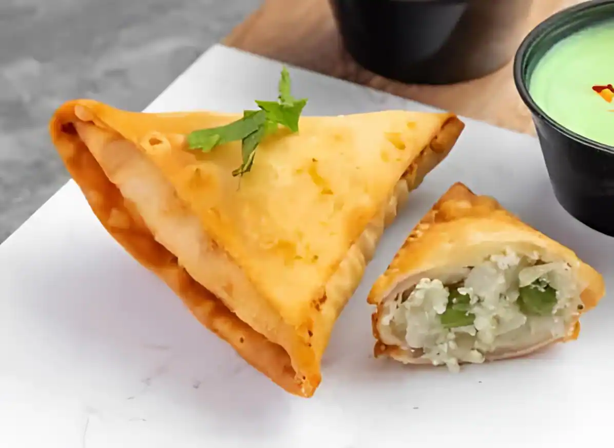 Paneer Samosa [1Pcs]