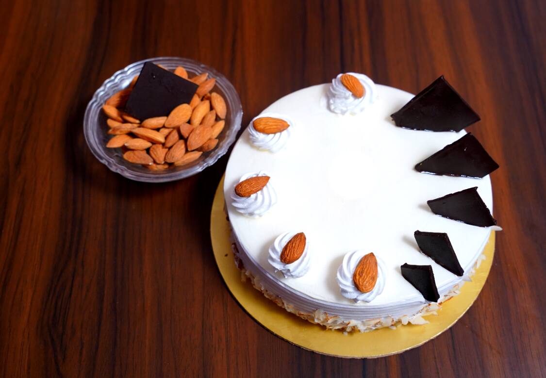 PacMan Cake Design Images (PacMan Birthday Cake Ideas) | Cool cake designs,  Cake, Animal cakes