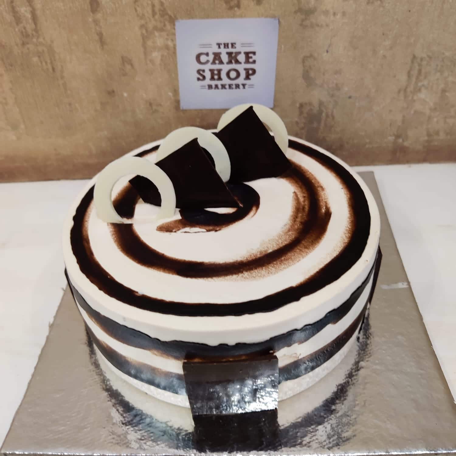 Layer Cake Bakery | Cakes & Pastry | Irvine, CA, USA