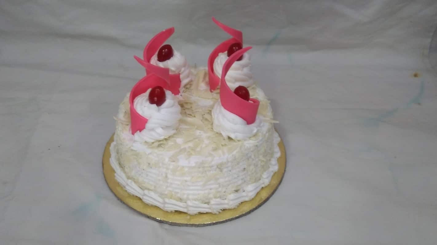 Baby Shower - Clothesline Cake - CakeCentral.com