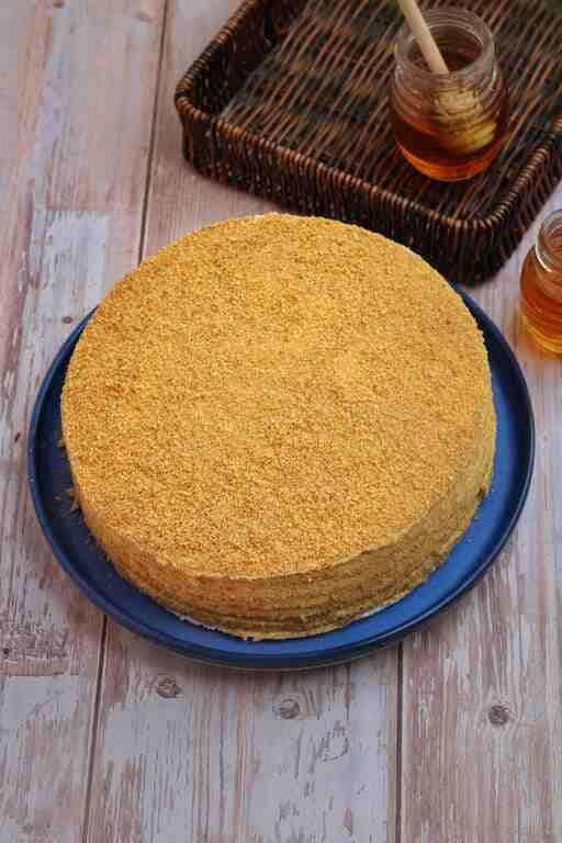 Medovik - Russian Honey Cake » From Noopur's Kitchen