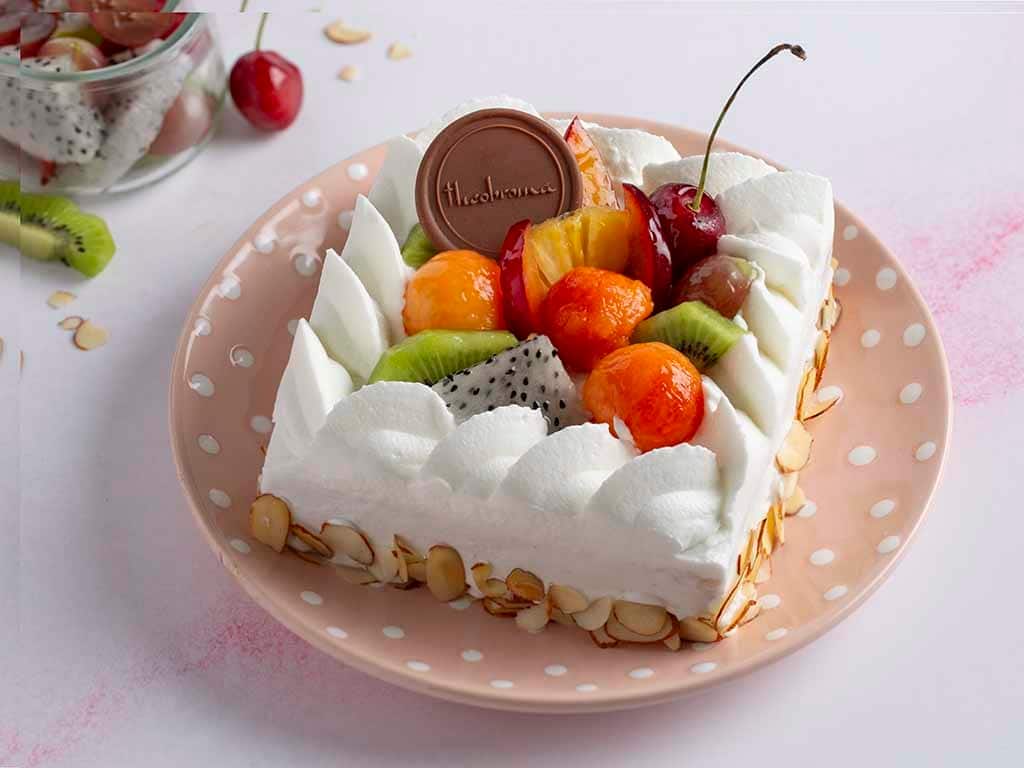 Extravagant Chocolate Cake | Winni.in