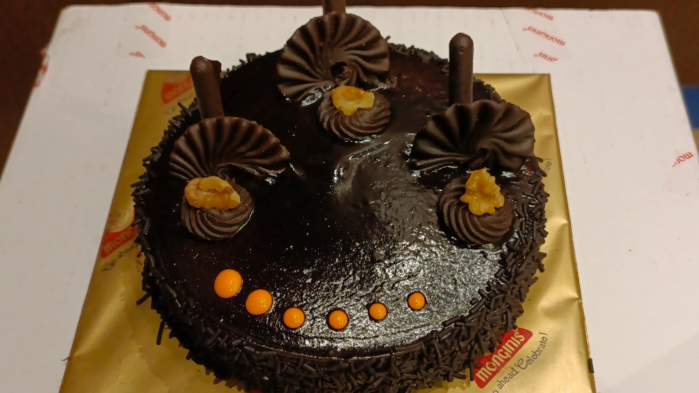 250Gm Fresh Fruit Cake in Delhi at best price by Baked Cakes Pastries And  More - Justdial