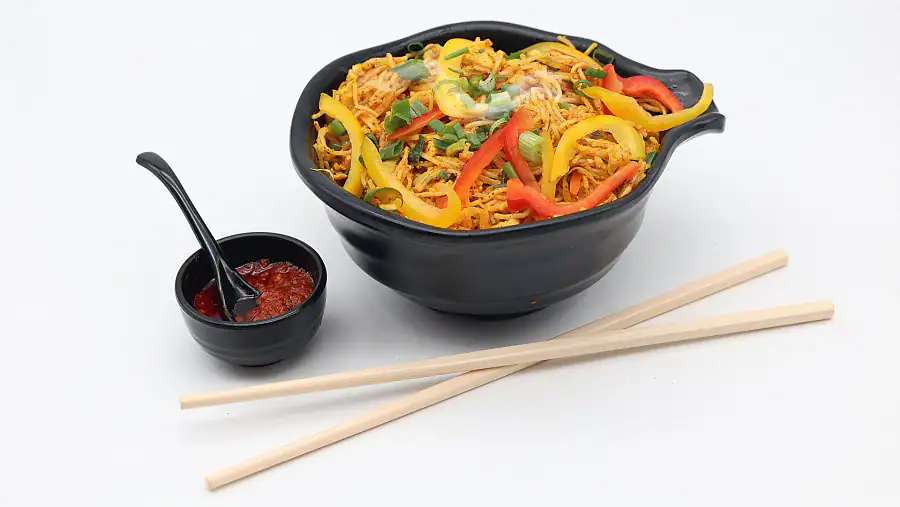 Veg Mustard Peri Noodles