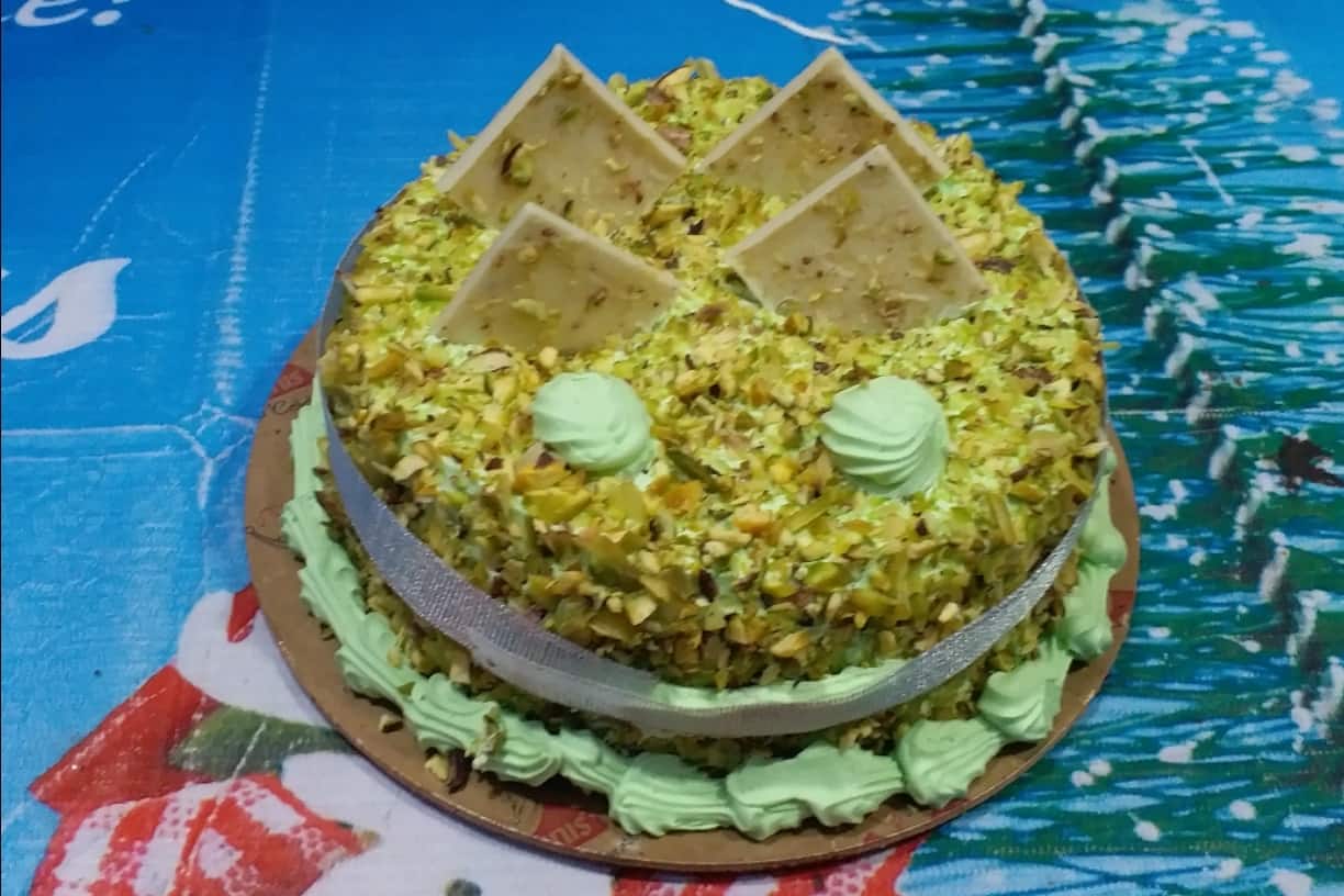 Pista Cake [500 Grams]