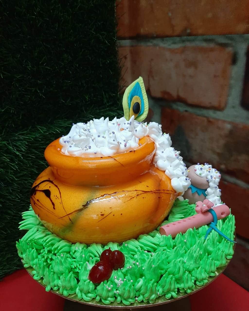 Krishna Matki Cake | Janmashtami Special Cake | Vanilla Cake - YouTube