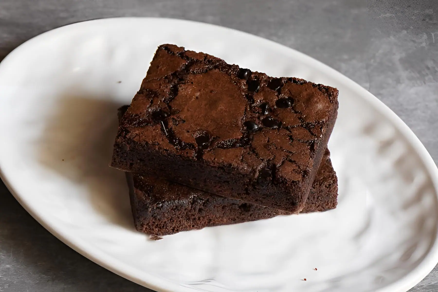 Eggless Choco Chips Brownie [1 Piece]