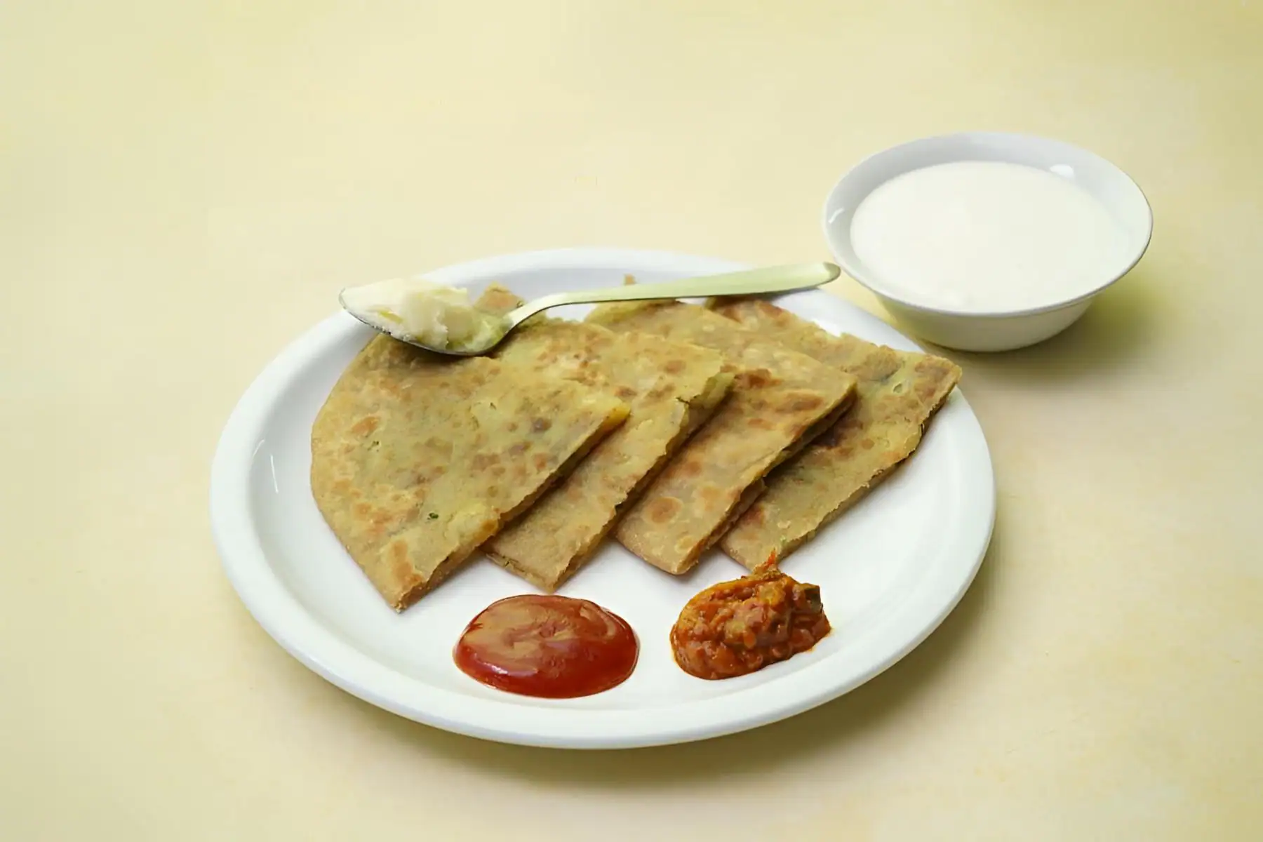 Pizza Topping Paratha