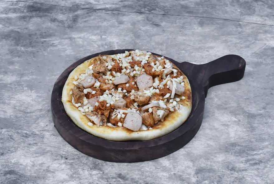 Chicken Signature Pizza