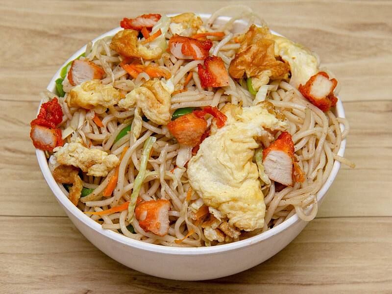 Egg Chicken Noodles