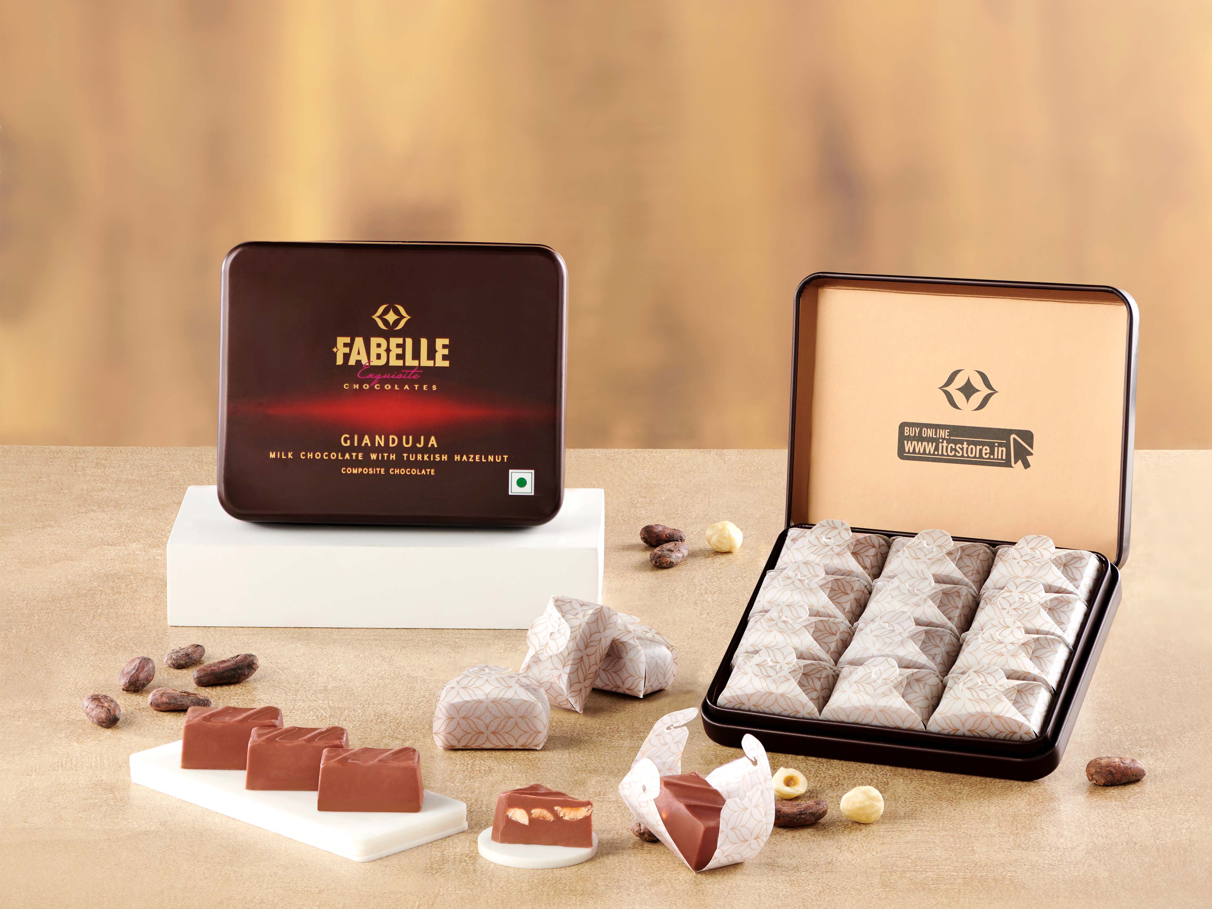 Fabelle Elements, Handcrafted Pralines Inspired by the Elements of Nature,  Assorted Luxury Chocolates Gift Box 119g (Pack of 10 Pralines) : Amazon.in:  Grocery & Gourmet Foods