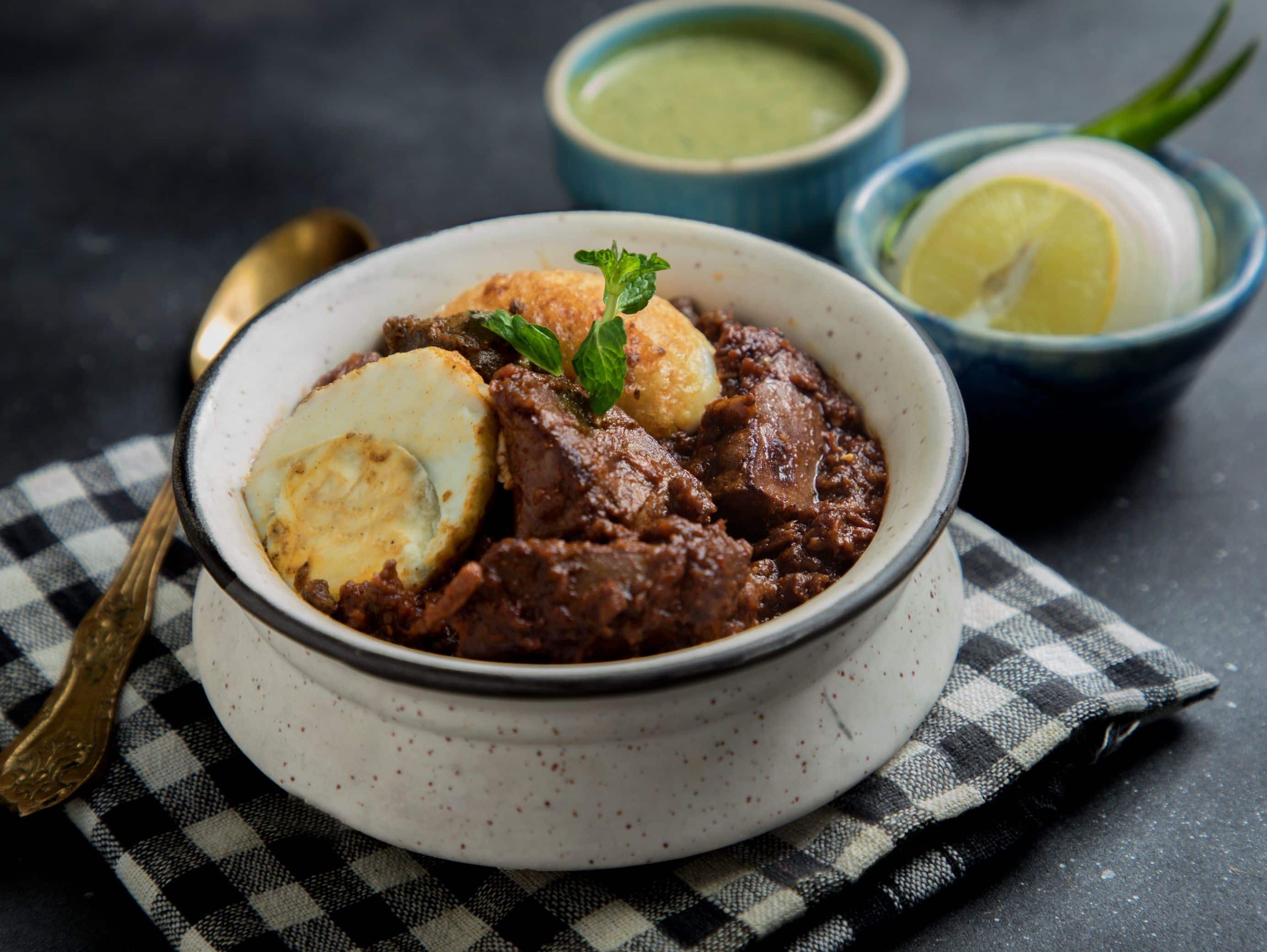 KT Uncle Spl Keema Meat And Chicken Curry