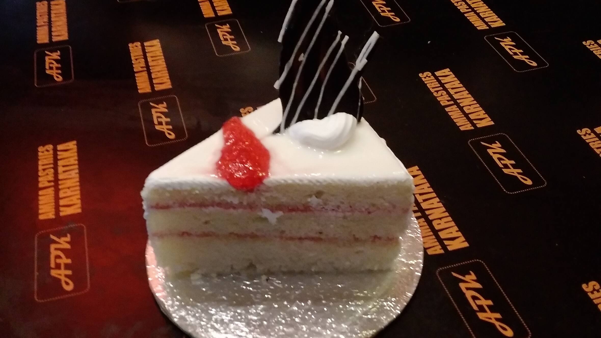 Update more than 130 ammas pastries blueberry cake super hot in.eteachers