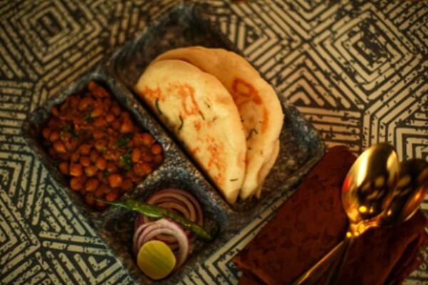 Chole Kulcha