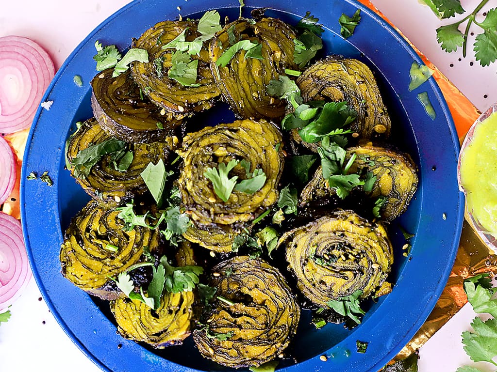 Voyaga yetganlar sikni soradi Anna Barsukova yalangoch