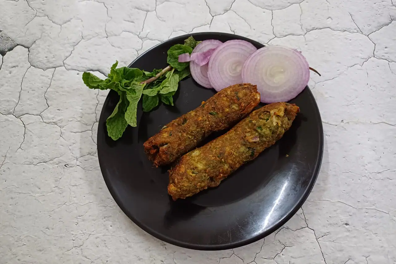 Mansoor Vadapav & Snacks Centre