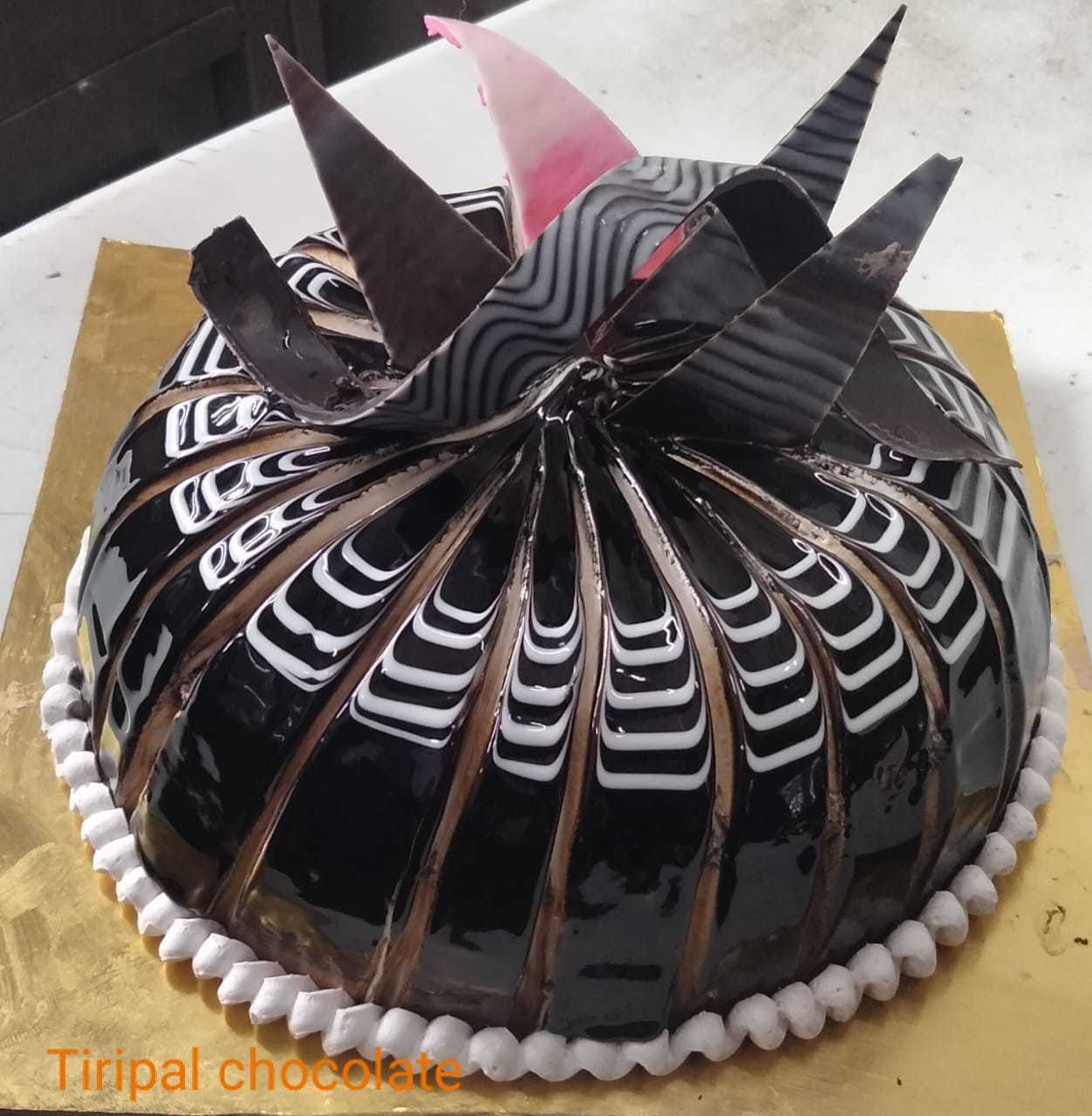 Italian Chocolate Cake | Online delivery | Sri Vijaya Bakery | Vijayawada -  bestgift.in